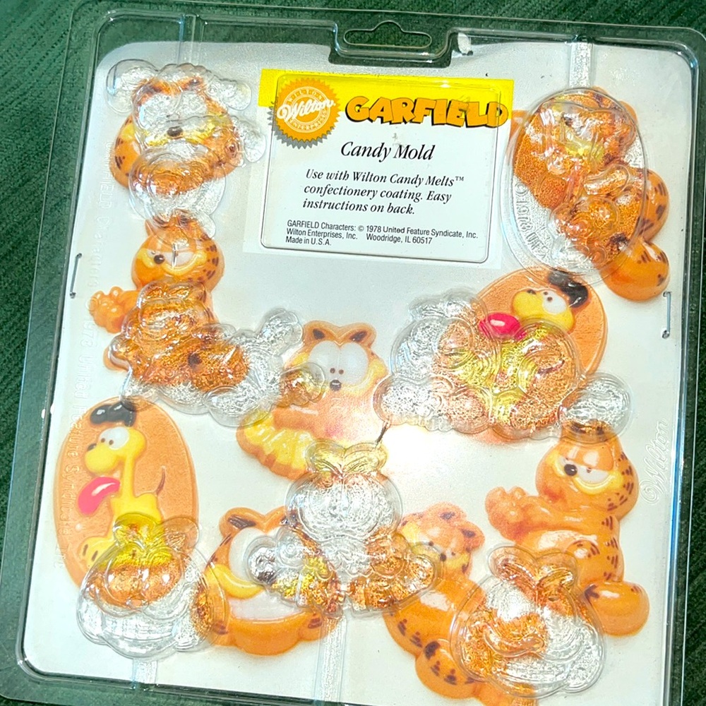 Vintage Wilton Garfield Candy Mold new old stock